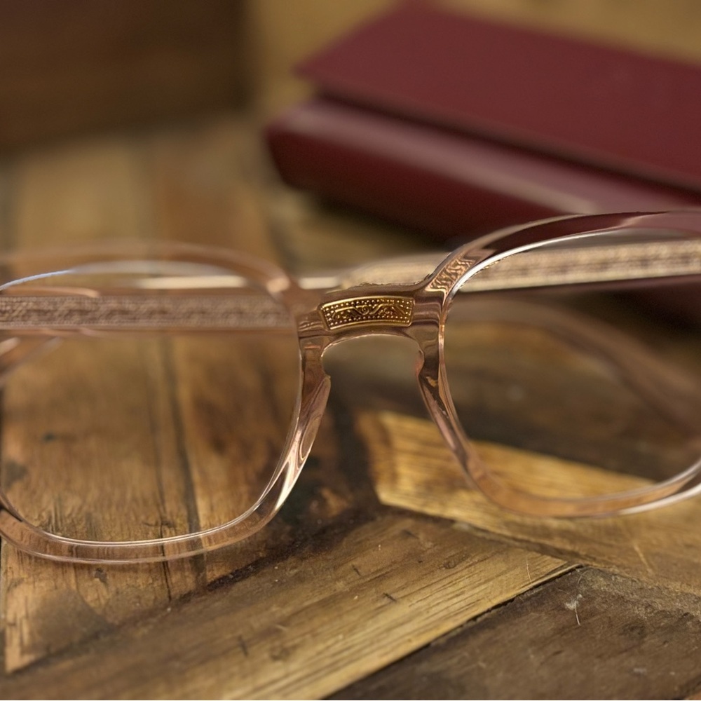 Gucci Light Pink Transparent Glasses - Picture 5 of 6